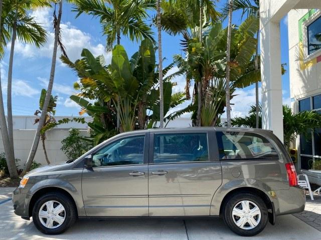2010 Dark Titanium Metallic /Medium Slate Gray/Light Shale Dodge Grand Caravan SE LOW MILES 36,541 (2D4RN4DE9AR) with an 3.3L OHV V6 Engine engine, Automatic transmission, located at 4701 North Dixie Hwy, Pompano Beach, FL, 33064, (954) 422-2889, 26.240938, -80.123474 - OUR WEBPAGE FLORIDACARS1.COM HAS OVER 100 PHOTOS AND FREE CARFAX LINK 2010 Dodge Grand Caravan SE Van 3.3L V6 F OHV 12V Gasoline 24 MPG Front Wheel Drive Features ABS Brakes Air Conditioning AM/FM Stereo Automatic Transmission Auxiliary Audio Input CD Audio Cloth Seats Cruise Control Flex Fuel Vehic- Photo#31