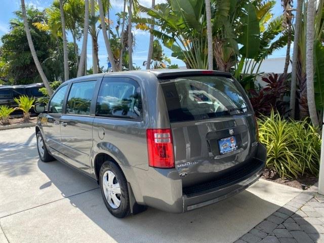 2010 Dark Titanium Metallic /Medium Slate Gray/Light Shale Dodge Grand Caravan SE LOW MILES 36,541 (2D4RN4DE9AR) with an 3.3L OHV V6 Engine engine, Automatic transmission, located at 4701 North Dixie Hwy, Pompano Beach, FL, 33064, (954) 422-2889, 26.240938, -80.123474 - OUR WEBPAGE FLORIDACARS1.COM HAS OVER 100 PHOTOS AND FREE CARFAX LINK 2010 Dodge Grand Caravan SE Van 3.3L V6 F OHV 12V Gasoline 24 MPG Front Wheel Drive Features ABS Brakes Air Conditioning AM/FM Stereo Automatic Transmission Auxiliary Audio Input CD Audio Cloth Seats Cruise Control Flex Fuel Vehic- Photo#32