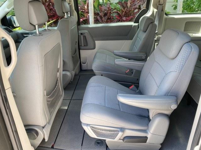 2010 Dark Titanium Metallic /Medium Slate Gray/Light Shale Dodge Grand Caravan SE LOW MILES 36,541 (2D4RN4DE9AR) with an 3.3L OHV V6 Engine engine, Automatic transmission, located at 4701 North Dixie Hwy, Pompano Beach, FL, 33064, (954) 422-2889, 26.240938, -80.123474 - OUR WEBPAGE FLORIDACARS1.COM HAS OVER 100 PHOTOS AND FREE CARFAX LINK 2010 Dodge Grand Caravan SE Van 3.3L V6 F OHV 12V Gasoline 24 MPG Front Wheel Drive Features ABS Brakes Air Conditioning AM/FM Stereo Automatic Transmission Auxiliary Audio Input CD Audio Cloth Seats Cruise Control Flex Fuel Vehic- Photo#75