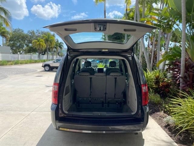 2010 Dark Titanium Metallic /Medium Slate Gray/Light Shale Dodge Grand Caravan SE LOW MILES 36,541 (2D4RN4DE9AR) with an 3.3L OHV V6 Engine engine, Automatic transmission, located at 4701 North Dixie Hwy, Pompano Beach, FL, 33064, (954) 422-2889, 26.240938, -80.123474 - OUR WEBPAGE FLORIDACARS1.COM HAS OVER 100 PHOTOS AND FREE CARFAX LINK 2010 Dodge Grand Caravan SE Van 3.3L V6 F OHV 12V Gasoline 24 MPG Front Wheel Drive Features ABS Brakes Air Conditioning AM/FM Stereo Automatic Transmission Auxiliary Audio Input CD Audio Cloth Seats Cruise Control Flex Fuel Vehic- Photo#94