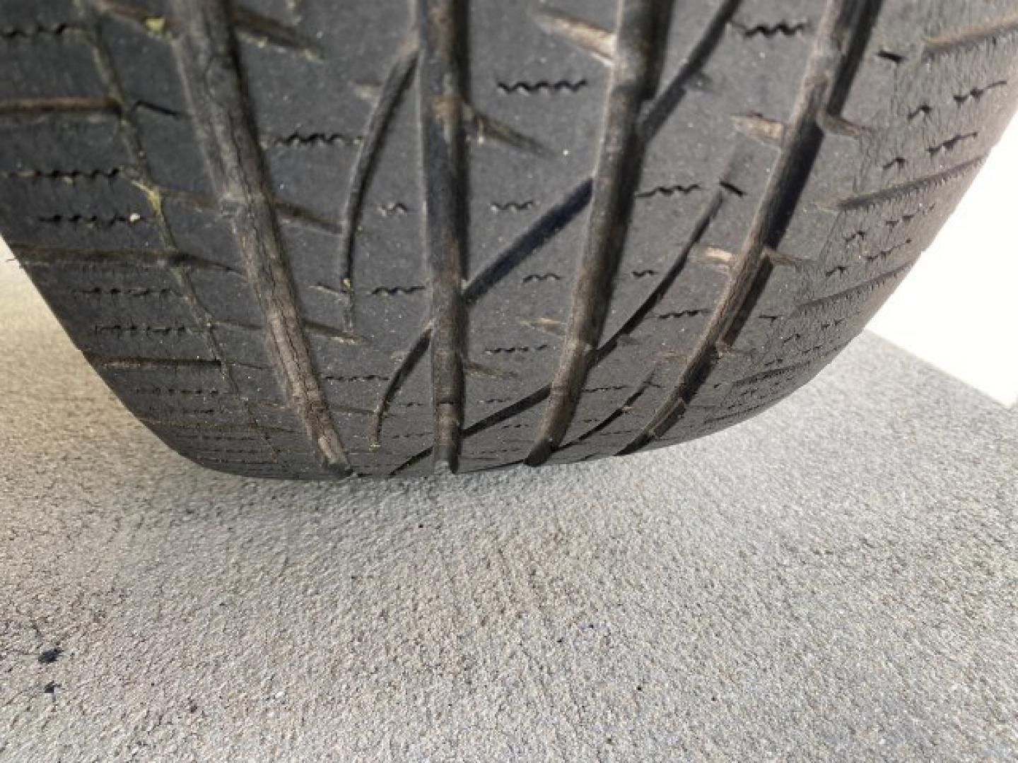 2004 Bright White /Med Slate Gray Dodge Durango Limited LOW MILES 55,294 (1D4HD58N24F) with an 4.7L V8 Magnum Engine engine, Automatic transmission, located at 4701 North Dixie Hwy, Pompano Beach, FL, 33064, (954) 422-2889, 26.240938, -80.123474 - OUR WEBPAGE FLORIDACARS1.COM HAS OVER 100 PHOTOS AND FREE CARFAX LINK 2004 Dodge Durango Limited 4 Door Wagon/Sport Utility 4.7L V8 F Gasoline 18 MPG Rear Wheel Drive Features ABS Brakes Air Conditioning Alloy Wheels AM/FM Stereo Automatic Transmission CD Audio Cruise Control Fold-Away Third Row Lea- Photo#92
