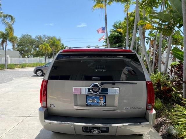 2008 Quicksilver /Ebony/Ebony Cadillac Escalade SUNROOF DVD LOW MILES 71,690 (1GYEC63848R) with an 6.2L Vortec 1000 VVT V8 SFI Engine engine, Automatic transmission, located at 4701 North Dixie Hwy, Pompano Beach, FL, 33064, (954) 422-2889, 26.240938, -80.123474 - OUR WEBPAGE FLORIDACARS1.COM HAS OVER 100 PHOTOS AND FREE CARFAX LINK 2008 Cadillac Escalade 4 Door Wagon/Sport Utility 6.2L V8 F Gasoline 19 MPG Rear Wheel Drive Features 20 Inch Plus Wheels A/C Seat(s) ABS Brakes Air Conditioning Alloy Wheels AM/FM Stereo Automatic Transmission Auxiliary Audio Inp- Photo#34