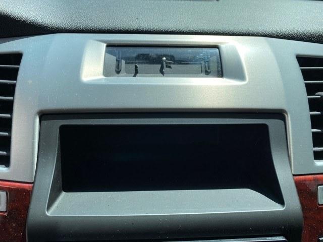 2008 Quicksilver /Ebony/Ebony Cadillac Escalade SUNROOF DVD LOW MILES 71,690 (1GYEC63848R) with an 6.2L Vortec 1000 VVT V8 SFI Engine engine, Automatic transmission, located at 4701 North Dixie Hwy, Pompano Beach, FL, 33064, (954) 422-2889, 26.240938, -80.123474 - OUR WEBPAGE FLORIDACARS1.COM HAS OVER 100 PHOTOS AND FREE CARFAX LINK 2008 Cadillac Escalade 4 Door Wagon/Sport Utility 6.2L V8 F Gasoline 19 MPG Rear Wheel Drive Features 20 Inch Plus Wheels A/C Seat(s) ABS Brakes Air Conditioning Alloy Wheels AM/FM Stereo Automatic Transmission Auxiliary Audio Inp- Photo#63