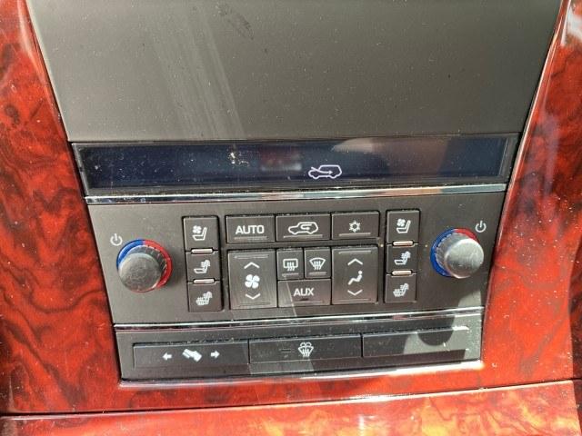 2008 Quicksilver /Ebony/Ebony Cadillac Escalade SUNROOF DVD LOW MILES 71,690 (1GYEC63848R) with an 6.2L Vortec 1000 VVT V8 SFI Engine engine, Automatic transmission, located at 4701 North Dixie Hwy, Pompano Beach, FL, 33064, (954) 422-2889, 26.240938, -80.123474 - OUR WEBPAGE FLORIDACARS1.COM HAS OVER 100 PHOTOS AND FREE CARFAX LINK 2008 Cadillac Escalade 4 Door Wagon/Sport Utility 6.2L V8 F Gasoline 19 MPG Rear Wheel Drive Features 20 Inch Plus Wheels A/C Seat(s) ABS Brakes Air Conditioning Alloy Wheels AM/FM Stereo Automatic Transmission Auxiliary Audio Inp- Photo#65