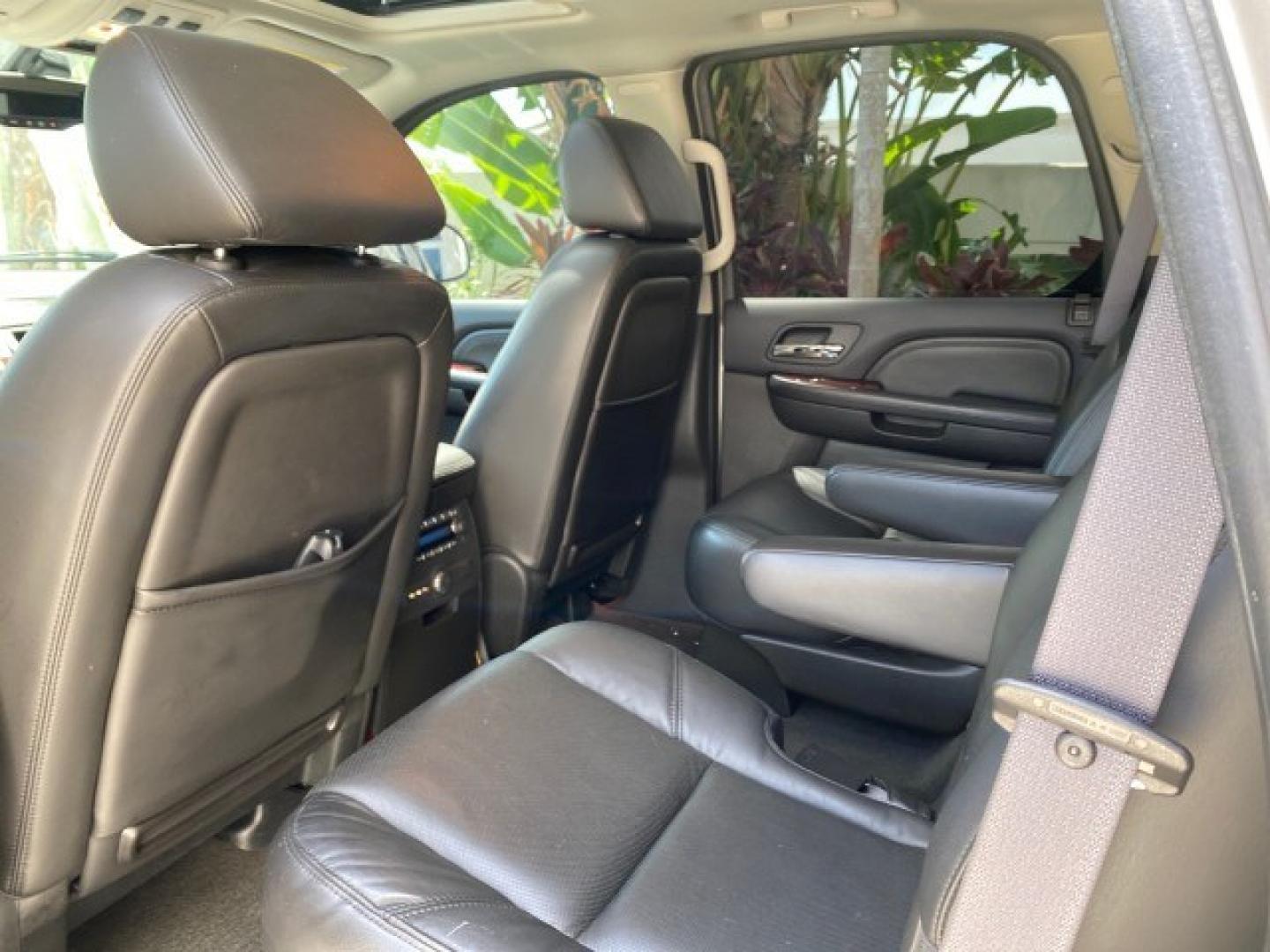 2008 Quicksilver /Ebony/Ebony Cadillac Escalade SUNROOF DVD LOW MILES 71,690 (1GYEC63848R) with an 6.2L Vortec 1000 VVT V8 SFI Engine engine, Automatic transmission, located at 4701 North Dixie Hwy, Pompano Beach, FL, 33064, (954) 422-2889, 26.240938, -80.123474 - OUR WEBPAGE FLORIDACARS1.COM HAS OVER 100 PHOTOS AND FREE CARFAX LINK 2008 Cadillac Escalade 4 Door Wagon/Sport Utility 6.2L V8 F Gasoline 19 MPG Rear Wheel Drive Features 20 Inch Plus Wheels A/C Seat(s) ABS Brakes Air Conditioning Alloy Wheels AM/FM Stereo Automatic Transmission Auxiliary Audio Inp- Photo#90