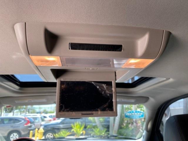 2008 Quicksilver /Ebony/Ebony Cadillac Escalade SUNROOF DVD LOW MILES 71,690 (1GYEC63848R) with an 6.2L Vortec 1000 VVT V8 SFI Engine engine, Automatic transmission, located at 4701 North Dixie Hwy, Pompano Beach, FL, 33064, (954) 422-2889, 26.240938, -80.123474 - OUR WEBPAGE FLORIDACARS1.COM HAS OVER 100 PHOTOS AND FREE CARFAX LINK 2008 Cadillac Escalade 4 Door Wagon/Sport Utility 6.2L V8 F Gasoline 19 MPG Rear Wheel Drive Features 20 Inch Plus Wheels A/C Seat(s) ABS Brakes Air Conditioning Alloy Wheels AM/FM Stereo Automatic Transmission Auxiliary Audio Inp- Photo#95