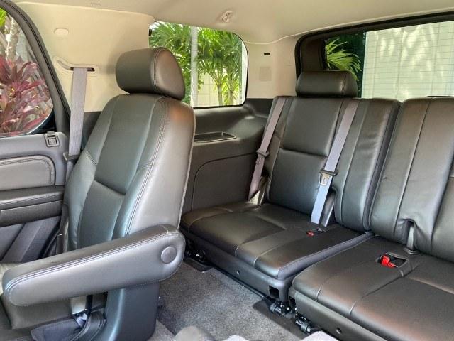 2008 Quicksilver /Ebony/Ebony Cadillac Escalade SUNROOF DVD LOW MILES 71,690 (1GYEC63848R) with an 6.2L Vortec 1000 VVT V8 SFI Engine engine, Automatic transmission, located at 4701 North Dixie Hwy, Pompano Beach, FL, 33064, (954) 422-2889, 26.240938, -80.123474 - OUR WEBPAGE FLORIDACARS1.COM HAS OVER 100 PHOTOS AND FREE CARFAX LINK 2008 Cadillac Escalade 4 Door Wagon/Sport Utility 6.2L V8 F Gasoline 19 MPG Rear Wheel Drive Features 20 Inch Plus Wheels A/C Seat(s) ABS Brakes Air Conditioning Alloy Wheels AM/FM Stereo Automatic Transmission Auxiliary Audio Inp- Photo#99