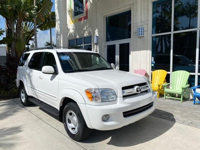 2006 Natural White /Light Charcoal Toyota Sequoia SR5 LOW MILES 84,953 4.7 v8 (5TDZT34A26S) with an 4.7L DOHC 32-Valve V8 i-Force VVT-i Engine engine, Automatic transmission, located at 4701 North Dixie Hwy, Pompano Beach, FL, 33064, (954) 422-2889, 26.240938, -80.123474 - OUR WEBPAGE FLORIDACARS1.COM HAS OVER 100 PHOTOS AND FREE CARFAX LINK 2006 Toyota Sequoia SR5 4 Door Wagon/Sport Utility 4.7L V8 F DOHC 32V Gasoline 18 MPG Rear Wheel Drive Features ABS Brakes Air Conditioning AM/FM Stereo Automatic Transmission Cassette Player CD Audio Cloth Seats Cruise Control Fo- Photo#1