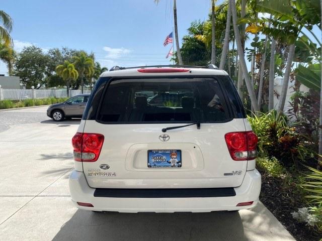 2006 Natural White /Light Charcoal Toyota Sequoia SR5 LOW MILES 84,953 4.7 v8 (5TDZT34A26S) with an 4.7L DOHC 32-Valve V8 i-Force VVT-i Engine engine, Automatic transmission, located at 4701 North Dixie Hwy, Pompano Beach, FL, 33064, (954) 422-2889, 26.240938, -80.123474 - OUR WEBPAGE FLORIDACARS1.COM HAS OVER 100 PHOTOS AND FREE CARFAX LINK 2006 Toyota Sequoia SR5 4 Door Wagon/Sport Utility 4.7L V8 F DOHC 32V Gasoline 18 MPG Rear Wheel Drive Features ABS Brakes Air Conditioning AM/FM Stereo Automatic Transmission Cassette Player CD Audio Cloth Seats Cruise Control Fo- Photo#6