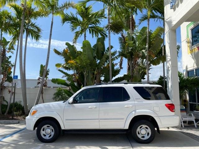 2006 Natural White /Light Charcoal Toyota Sequoia SR5 LOW MILES 84,953 4.7 v8 (5TDZT34A26S) with an 4.7L DOHC 32-Valve V8 i-Force VVT-i Engine engine, Automatic transmission, located at 4701 North Dixie Hwy, Pompano Beach, FL, 33064, (954) 422-2889, 26.240938, -80.123474 - OUR WEBPAGE FLORIDACARS1.COM HAS OVER 100 PHOTOS AND FREE CARFAX LINK 2006 Toyota Sequoia SR5 4 Door Wagon/Sport Utility 4.7L V8 F DOHC 32V Gasoline 18 MPG Rear Wheel Drive Features ABS Brakes Air Conditioning AM/FM Stereo Automatic Transmission Cassette Player CD Audio Cloth Seats Cruise Control Fo- Photo#28