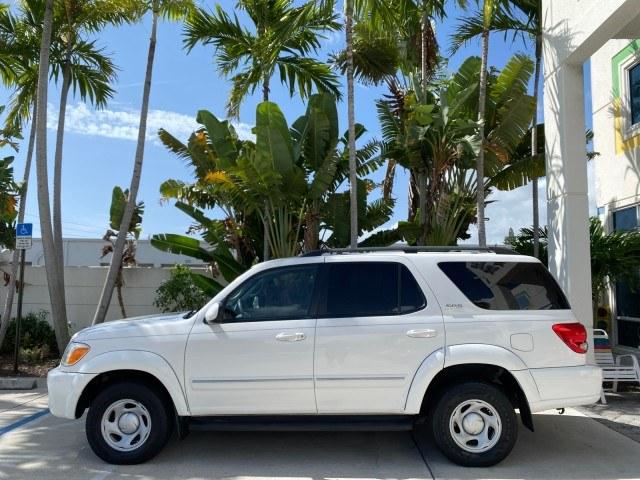 2006 Natural White /Light Charcoal Toyota Sequoia SR5 LOW MILES 84,953 4.7 v8 (5TDZT34A26S) with an 4.7L DOHC 32-Valve V8 i-Force VVT-i Engine engine, Automatic transmission, located at 4701 North Dixie Hwy, Pompano Beach, FL, 33064, (954) 422-2889, 26.240938, -80.123474 - OUR WEBPAGE FLORIDACARS1.COM HAS OVER 100 PHOTOS AND FREE CARFAX LINK 2006 Toyota Sequoia SR5 4 Door Wagon/Sport Utility 4.7L V8 F DOHC 32V Gasoline 18 MPG Rear Wheel Drive Features ABS Brakes Air Conditioning AM/FM Stereo Automatic Transmission Cassette Player CD Audio Cloth Seats Cruise Control Fo- Photo#29