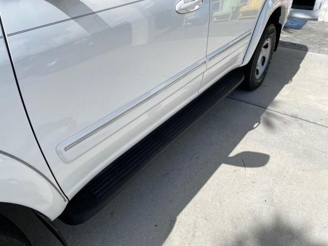 2006 Natural White /Light Charcoal Toyota Sequoia SR5 LOW MILES 84,953 4.7 v8 (5TDZT34A26S) with an 4.7L DOHC 32-Valve V8 i-Force VVT-i Engine engine, Automatic transmission, located at 4701 North Dixie Hwy, Pompano Beach, FL, 33064, (954) 422-2889, 26.240938, -80.123474 - OUR WEBPAGE FLORIDACARS1.COM HAS OVER 100 PHOTOS AND FREE CARFAX LINK 2006 Toyota Sequoia SR5 4 Door Wagon/Sport Utility 4.7L V8 F DOHC 32V Gasoline 18 MPG Rear Wheel Drive Features ABS Brakes Air Conditioning AM/FM Stereo Automatic Transmission Cassette Player CD Audio Cloth Seats Cruise Control Fo- Photo#38