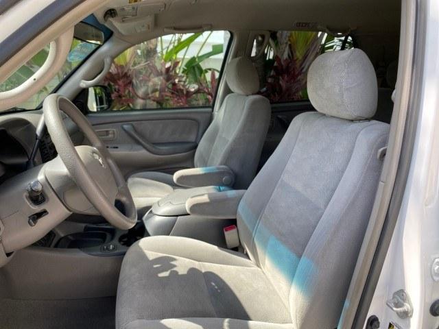 2006 Natural White /Light Charcoal Toyota Sequoia SR5 LOW MILES 84,953 4.7 v8 (5TDZT34A26S) with an 4.7L DOHC 32-Valve V8 i-Force VVT-i Engine engine, Automatic transmission, located at 4701 North Dixie Hwy, Pompano Beach, FL, 33064, (954) 422-2889, 26.240938, -80.123474 - OUR WEBPAGE FLORIDACARS1.COM HAS OVER 100 PHOTOS AND FREE CARFAX LINK 2006 Toyota Sequoia SR5 4 Door Wagon/Sport Utility 4.7L V8 F DOHC 32V Gasoline 18 MPG Rear Wheel Drive Features ABS Brakes Air Conditioning AM/FM Stereo Automatic Transmission Cassette Player CD Audio Cloth Seats Cruise Control Fo- Photo#40