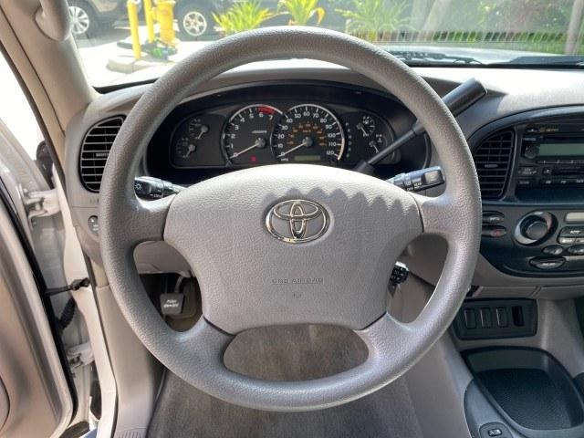 2006 Natural White /Light Charcoal Toyota Sequoia SR5 LOW MILES 84,953 4.7 v8 (5TDZT34A26S) with an 4.7L DOHC 32-Valve V8 i-Force VVT-i Engine engine, Automatic transmission, located at 4701 North Dixie Hwy, Pompano Beach, FL, 33064, (954) 422-2889, 26.240938, -80.123474 - OUR WEBPAGE FLORIDACARS1.COM HAS OVER 100 PHOTOS AND FREE CARFAX LINK 2006 Toyota Sequoia SR5 4 Door Wagon/Sport Utility 4.7L V8 F DOHC 32V Gasoline 18 MPG Rear Wheel Drive Features ABS Brakes Air Conditioning AM/FM Stereo Automatic Transmission Cassette Player CD Audio Cloth Seats Cruise Control Fo- Photo#46