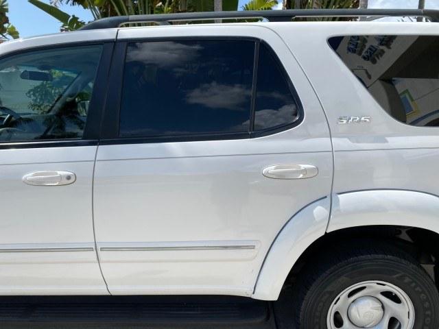 2006 Natural White /Light Charcoal Toyota Sequoia SR5 LOW MILES 84,953 4.7 v8 (5TDZT34A26S) with an 4.7L DOHC 32-Valve V8 i-Force VVT-i Engine engine, Automatic transmission, located at 4701 North Dixie Hwy, Pompano Beach, FL, 33064, (954) 422-2889, 26.240938, -80.123474 - OUR WEBPAGE FLORIDACARS1.COM HAS OVER 100 PHOTOS AND FREE CARFAX LINK 2006 Toyota Sequoia SR5 4 Door Wagon/Sport Utility 4.7L V8 F DOHC 32V Gasoline 18 MPG Rear Wheel Drive Features ABS Brakes Air Conditioning AM/FM Stereo Automatic Transmission Cassette Player CD Audio Cloth Seats Cruise Control Fo- Photo#71