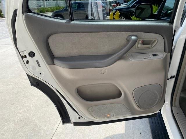 2006 Natural White /Light Charcoal Toyota Sequoia SR5 LOW MILES 84,953 4.7 v8 (5TDZT34A26S) with an 4.7L DOHC 32-Valve V8 i-Force VVT-i Engine engine, Automatic transmission, located at 4701 North Dixie Hwy, Pompano Beach, FL, 33064, (954) 422-2889, 26.240938, -80.123474 - OUR WEBPAGE FLORIDACARS1.COM HAS OVER 100 PHOTOS AND FREE CARFAX LINK 2006 Toyota Sequoia SR5 4 Door Wagon/Sport Utility 4.7L V8 F DOHC 32V Gasoline 18 MPG Rear Wheel Drive Features ABS Brakes Air Conditioning AM/FM Stereo Automatic Transmission Cassette Player CD Audio Cloth Seats Cruise Control Fo- Photo#73