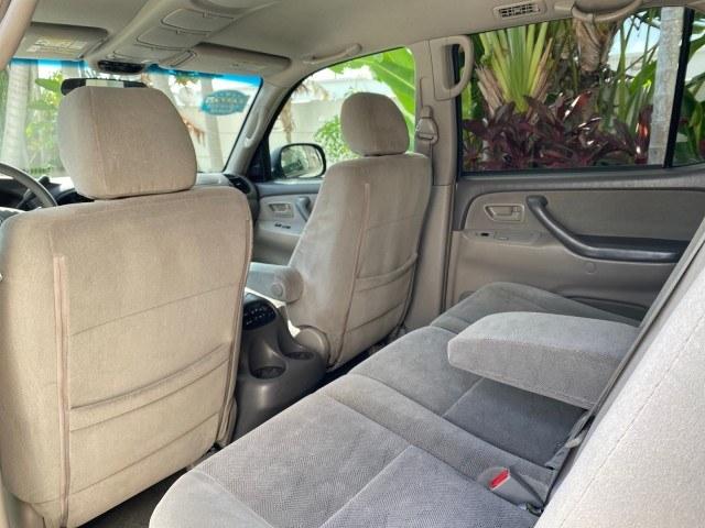 2006 Natural White /Light Charcoal Toyota Sequoia SR5 LOW MILES 84,953 4.7 v8 (5TDZT34A26S) with an 4.7L DOHC 32-Valve V8 i-Force VVT-i Engine engine, Automatic transmission, located at 4701 North Dixie Hwy, Pompano Beach, FL, 33064, (954) 422-2889, 26.240938, -80.123474 - OUR WEBPAGE FLORIDACARS1.COM HAS OVER 100 PHOTOS AND FREE CARFAX LINK 2006 Toyota Sequoia SR5 4 Door Wagon/Sport Utility 4.7L V8 F DOHC 32V Gasoline 18 MPG Rear Wheel Drive Features ABS Brakes Air Conditioning AM/FM Stereo Automatic Transmission Cassette Player CD Audio Cloth Seats Cruise Control Fo- Photo#80