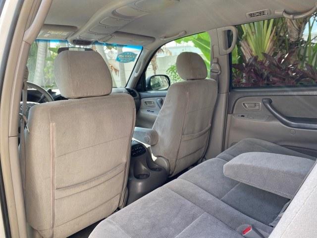 2006 Natural White /Light Charcoal Toyota Sequoia SR5 LOW MILES 84,953 4.7 v8 (5TDZT34A26S) with an 4.7L DOHC 32-Valve V8 i-Force VVT-i Engine engine, Automatic transmission, located at 4701 North Dixie Hwy, Pompano Beach, FL, 33064, (954) 422-2889, 26.240938, -80.123474 - OUR WEBPAGE FLORIDACARS1.COM HAS OVER 100 PHOTOS AND FREE CARFAX LINK 2006 Toyota Sequoia SR5 4 Door Wagon/Sport Utility 4.7L V8 F DOHC 32V Gasoline 18 MPG Rear Wheel Drive Features ABS Brakes Air Conditioning AM/FM Stereo Automatic Transmission Cassette Player CD Audio Cloth Seats Cruise Control Fo- Photo#81