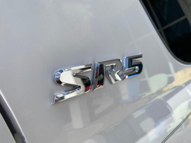 2006 Natural White /Light Charcoal Toyota Sequoia SR5 LOW MILES 84,953 4.7 v8 (5TDZT34A26S) with an 4.7L DOHC 32-Valve V8 i-Force VVT-i Engine engine, Automatic transmission, located at 4701 North Dixie Hwy, Pompano Beach, FL, 33064, (954) 422-2889, 26.240938, -80.123474 - OUR WEBPAGE FLORIDACARS1.COM HAS OVER 100 PHOTOS AND FREE CARFAX LINK 2006 Toyota Sequoia SR5 4 Door Wagon/Sport Utility 4.7L V8 F DOHC 32V Gasoline 18 MPG Rear Wheel Drive Features ABS Brakes Air Conditioning AM/FM Stereo Automatic Transmission Cassette Player CD Audio Cloth Seats Cruise Control Fo- Photo#95