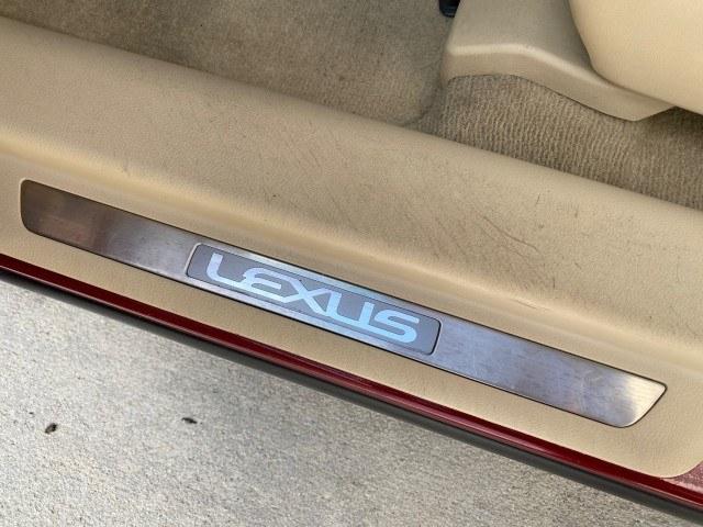2011 Matador Red Mica /Parchment Lexus RX 350 LOW MILES 34,850 1 OWNER (2T2ZK1BA0BC) with an 3.5L DOHC SFI 24-Valve V6 Engine engine, Automatic transmission, located at 4701 North Dixie Hwy, Pompano Beach, FL, 33064, (954) 422-2889, 26.240938, -80.123474 - OUR WEBPAGE FLORIDACARS1.COM HAS OVER 100 PHOTOS AND FREE CARFAX LINK 2011 Lexus RX 350 1 OWNER 4 Door Wagon/Sport Utility 3.5L V6 F DOHC 24V Gasoline 25 MPG Front Wheel Drive Features ABS Brakes Air Conditioning Alloy Wheels AM/FM Stereo Automatic Transmission Auxiliary Audio Input Bluetooth Techno- Photo#42