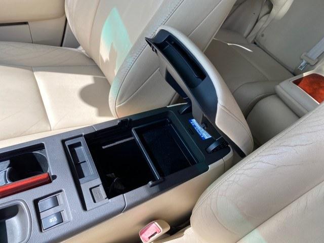 2011 Matador Red Mica /Parchment Lexus RX 350 LOW MILES 34,850 1 OWNER (2T2ZK1BA0BC) with an 3.5L DOHC SFI 24-Valve V6 Engine engine, Automatic transmission, located at 4701 North Dixie Hwy, Pompano Beach, FL, 33064, (954) 422-2889, 26.240938, -80.123474 - OUR WEBPAGE FLORIDACARS1.COM HAS OVER 100 PHOTOS AND FREE CARFAX LINK 2011 Lexus RX 350 1 OWNER 4 Door Wagon/Sport Utility 3.5L V6 F DOHC 24V Gasoline 25 MPG Front Wheel Drive Features ABS Brakes Air Conditioning Alloy Wheels AM/FM Stereo Automatic Transmission Auxiliary Audio Input Bluetooth Techno- Photo#67