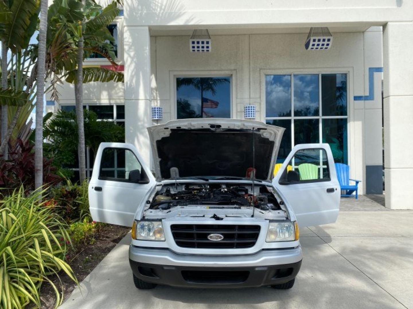 2002 Oxford White /Dark Graphite Ford Ranger XL AUTO AC LOW MILES 40,403 (1FTYR10D42T) with an 2.3L DOHC SEFI 16-Valve 4-Cyl Engine engine, Automatic transmission, located at 4701 North Dixie Hwy, Pompano Beach, FL, 33064, (954) 422-2889, 26.240938, -80.123474 - OUR WEBPAGE FLORIDACARS1.COM HAS OVER 100 PHOTOS AND FREE CARFAX LINK 2002 Ford Ranger XL Pickup 2.3L I4 F Gasoline 28 MPG Rear Wheel Drive Features ABS Brakes Air Conditioning AM/FM Stereo Automatic Transmission Vinyl Seats Power Locks Power Mirrors Power Windows 2002 Ford Ranger XL is a fantastic- Photo#16