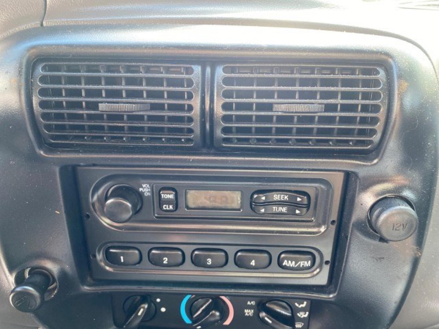 2002 Oxford White /Dark Graphite Ford Ranger XL AUTO AC LOW MILES 40,403 (1FTYR10D42T) with an 2.3L DOHC SEFI 16-Valve 4-Cyl Engine engine, Automatic transmission, located at 4701 North Dixie Hwy, Pompano Beach, FL, 33064, (954) 422-2889, 26.240938, -80.123474 - OUR WEBPAGE FLORIDACARS1.COM HAS OVER 100 PHOTOS AND FREE CARFAX LINK 2002 Ford Ranger XL Pickup 2.3L I4 F Gasoline 28 MPG Rear Wheel Drive Features ABS Brakes Air Conditioning AM/FM Stereo Automatic Transmission Vinyl Seats Power Locks Power Mirrors Power Windows 2002 Ford Ranger XL is a fantastic- Photo#57