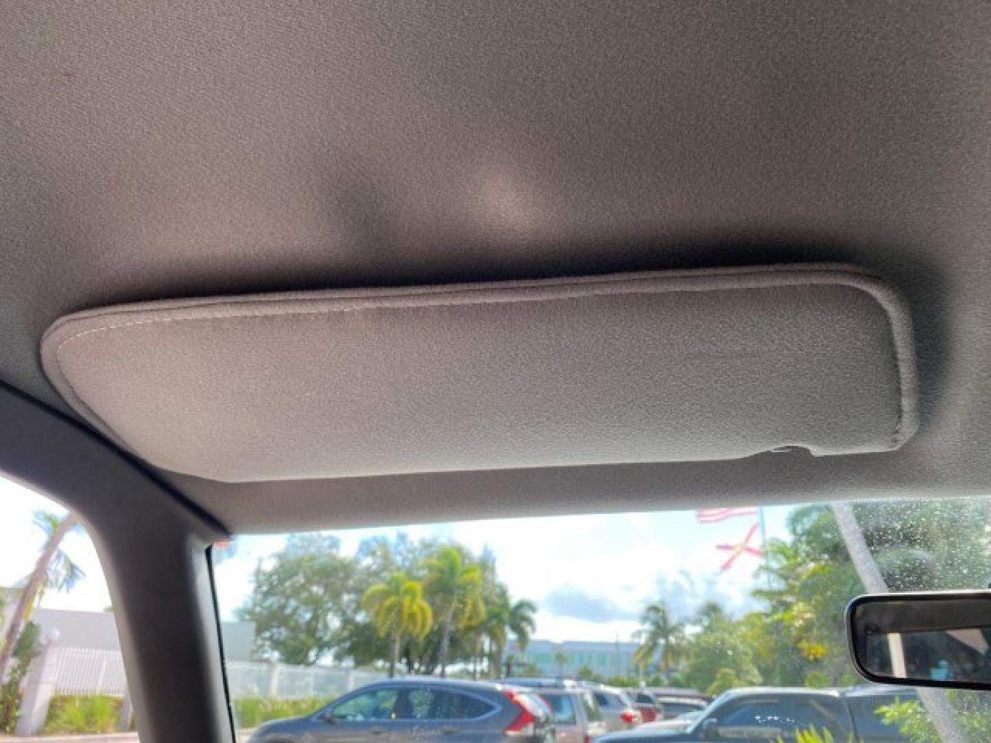 2002 Oxford White /Dark Graphite Ford Ranger XL AUTO AC LOW MILES 40,403 (1FTYR10D42T) with an 2.3L DOHC SEFI 16-Valve 4-Cyl Engine engine, Automatic transmission, located at 4701 North Dixie Hwy, Pompano Beach, FL, 33064, (954) 422-2889, 26.240938, -80.123474 - OUR WEBPAGE FLORIDACARS1.COM HAS OVER 100 PHOTOS AND FREE CARFAX LINK 2002 Ford Ranger XL Pickup 2.3L I4 F Gasoline 28 MPG Rear Wheel Drive Features ABS Brakes Air Conditioning AM/FM Stereo Automatic Transmission Vinyl Seats Power Locks Power Mirrors Power Windows 2002 Ford Ranger XL is a fantastic- Photo#61