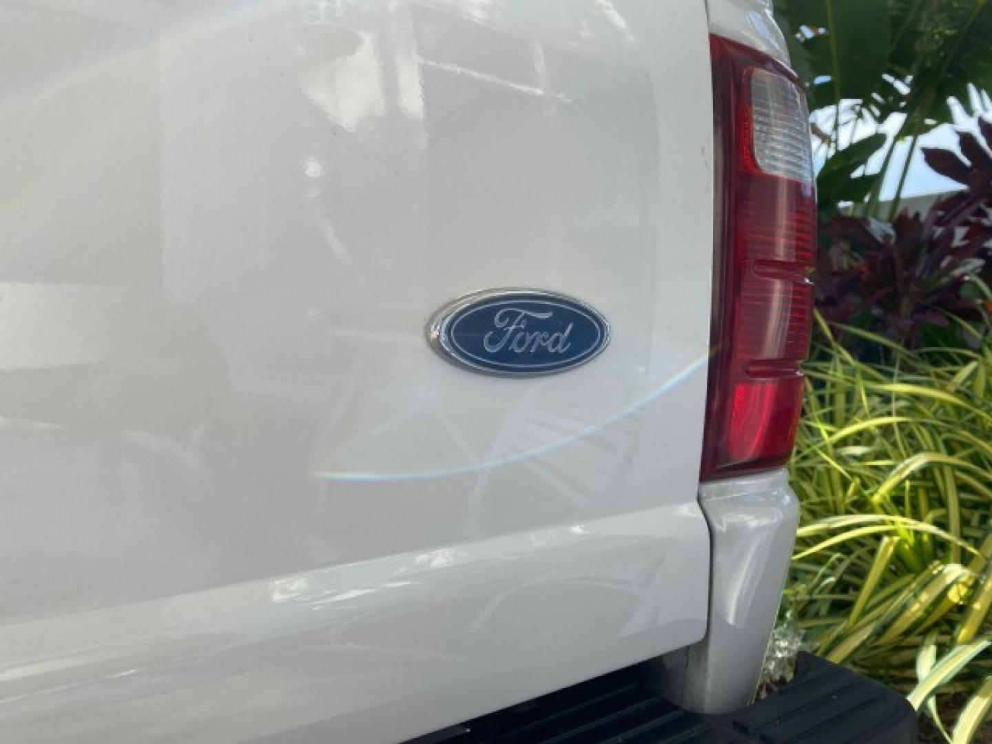 2002 Oxford White /Dark Graphite Ford Ranger XL AUTO AC LOW MILES 40,403 (1FTYR10D42T) with an 2.3L DOHC SEFI 16-Valve 4-Cyl Engine engine, Automatic transmission, located at 4701 North Dixie Hwy, Pompano Beach, FL, 33064, (954) 422-2889, 26.240938, -80.123474 - OUR WEBPAGE FLORIDACARS1.COM HAS OVER 100 PHOTOS AND FREE CARFAX LINK 2002 Ford Ranger XL Pickup 2.3L I4 F Gasoline 28 MPG Rear Wheel Drive Features ABS Brakes Air Conditioning AM/FM Stereo Automatic Transmission Vinyl Seats Power Locks Power Mirrors Power Windows 2002 Ford Ranger XL is a fantastic- Photo#84