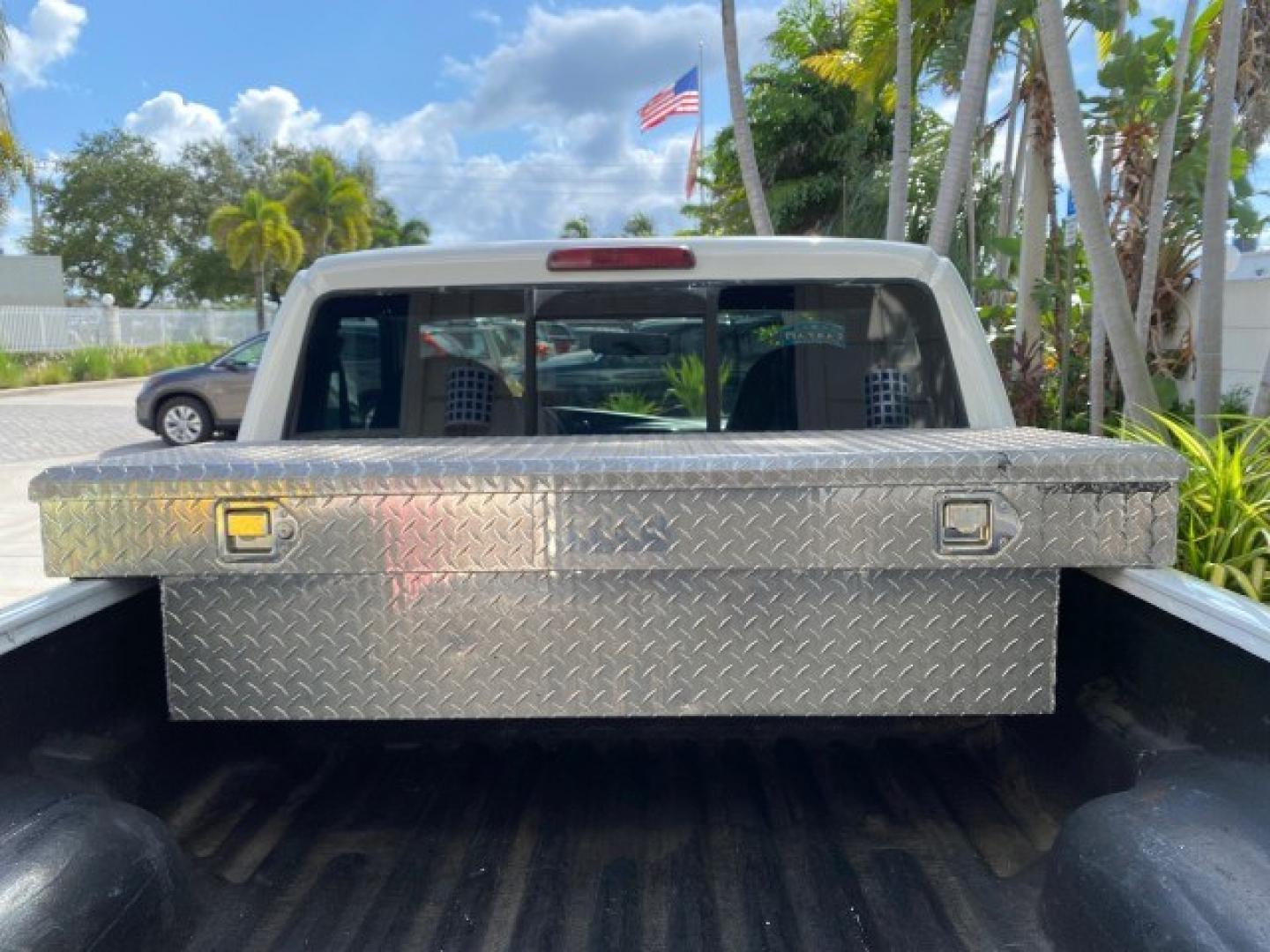 2002 Oxford White /Dark Graphite Ford Ranger XL AUTO AC LOW MILES 40,403 (1FTYR10D42T) with an 2.3L DOHC SEFI 16-Valve 4-Cyl Engine engine, Automatic transmission, located at 4701 North Dixie Hwy, Pompano Beach, FL, 33064, (954) 422-2889, 26.240938, -80.123474 - OUR WEBPAGE FLORIDACARS1.COM HAS OVER 100 PHOTOS AND FREE CARFAX LINK 2002 Ford Ranger XL Pickup 2.3L I4 F Gasoline 28 MPG Rear Wheel Drive Features ABS Brakes Air Conditioning AM/FM Stereo Automatic Transmission Vinyl Seats Power Locks Power Mirrors Power Windows 2002 Ford Ranger XL is a fantastic- Photo#90