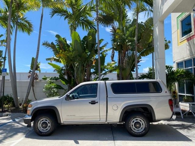 2004 Silver Birch Metallic /Medium Dark Pewter Chevrolet Colorado LS Z85 LOW MILES 37,582 4WD (1GCDT148448) with an 2.8L DOHC 4-Cyl MFI Engine engine, Automatic transmission, located at 4701 North Dixie Hwy, Pompano Beach, FL, 33064, (954) 422-2889, 26.240938, -80.123474 - OUR WEBPAGE FLORIDACARS1.COM HAS OVER 100 PHOTOS AND FREE CARFAX LINK 2004 Chevrolet Colorado LS Z85 Pickup 2.8L I4 F DOHC Gasoline 23 MPG Rear Wheel Drive w/ 4X4 Features 4WD/AWD ABS Brakes Air Conditioning AM/FM Stereo Automatic Transmission Bed Cover Cloth Seats 2004 Chevrolet Colorado LS Z85 Reg- Photo#30