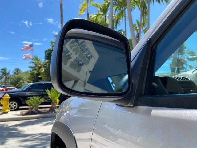 2004 Silver Birch Metallic /Medium Dark Pewter Chevrolet Colorado LS Z85 LOW MILES 37,582 4WD (1GCDT148448) with an 2.8L DOHC 4-Cyl MFI Engine engine, Automatic transmission, located at 4701 North Dixie Hwy, Pompano Beach, FL, 33064, (954) 422-2889, 26.240938, -80.123474 - OUR WEBPAGE FLORIDACARS1.COM HAS OVER 100 PHOTOS AND FREE CARFAX LINK 2004 Chevrolet Colorado LS Z85 Pickup 2.8L I4 F DOHC Gasoline 23 MPG Rear Wheel Drive w/ 4X4 Features 4WD/AWD ABS Brakes Air Conditioning AM/FM Stereo Automatic Transmission Bed Cover Cloth Seats 2004 Chevrolet Colorado LS Z85 Reg- Photo#39