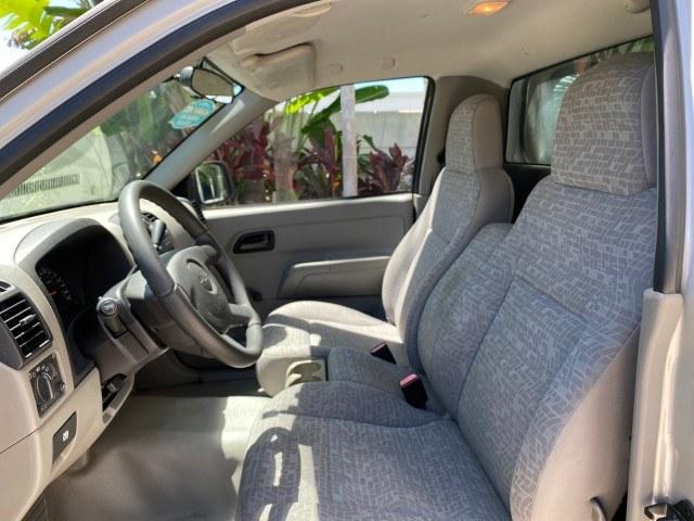 2004 Silver Birch Metallic /Medium Dark Pewter Chevrolet Colorado LS Z85 LOW MILES 37,582 4WD (1GCDT148448) with an 2.8L DOHC 4-Cyl MFI Engine engine, Automatic transmission, located at 4701 North Dixie Hwy, Pompano Beach, FL, 33064, (954) 422-2889, 26.240938, -80.123474 - OUR WEBPAGE FLORIDACARS1.COM HAS OVER 100 PHOTOS AND FREE CARFAX LINK 2004 Chevrolet Colorado LS Z85 Pickup 2.8L I4 F DOHC Gasoline 23 MPG Rear Wheel Drive w/ 4X4 Features 4WD/AWD ABS Brakes Air Conditioning AM/FM Stereo Automatic Transmission Bed Cover Cloth Seats 2004 Chevrolet Colorado LS Z85 Reg- Photo#44