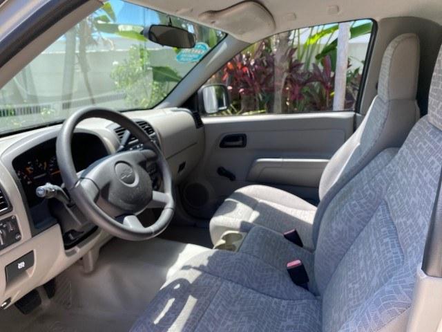 2004 Silver Birch Metallic /Medium Dark Pewter Chevrolet Colorado LS Z85 LOW MILES 37,582 4WD (1GCDT148448) with an 2.8L DOHC 4-Cyl MFI Engine engine, Automatic transmission, located at 4701 North Dixie Hwy, Pompano Beach, FL, 33064, (954) 422-2889, 26.240938, -80.123474 - OUR WEBPAGE FLORIDACARS1.COM HAS OVER 100 PHOTOS AND FREE CARFAX LINK 2004 Chevrolet Colorado LS Z85 Pickup 2.8L I4 F DOHC Gasoline 23 MPG Rear Wheel Drive w/ 4X4 Features 4WD/AWD ABS Brakes Air Conditioning AM/FM Stereo Automatic Transmission Bed Cover Cloth Seats 2004 Chevrolet Colorado LS Z85 Reg- Photo#46