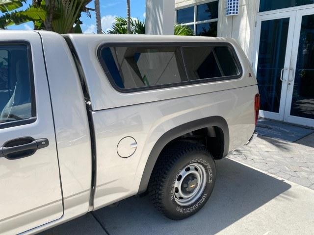2004 Silver Birch Metallic /Medium Dark Pewter Chevrolet Colorado LS Z85 LOW MILES 37,582 4WD (1GCDT148448) with an 2.8L DOHC 4-Cyl MFI Engine engine, Automatic transmission, located at 4701 North Dixie Hwy, Pompano Beach, FL, 33064, (954) 422-2889, 26.240938, -80.123474 - OUR WEBPAGE FLORIDACARS1.COM HAS OVER 100 PHOTOS AND FREE CARFAX LINK 2004 Chevrolet Colorado LS Z85 Pickup 2.8L I4 F DOHC Gasoline 23 MPG Rear Wheel Drive w/ 4X4 Features 4WD/AWD ABS Brakes Air Conditioning AM/FM Stereo Automatic Transmission Bed Cover Cloth Seats 2004 Chevrolet Colorado LS Z85 Reg- Photo#75