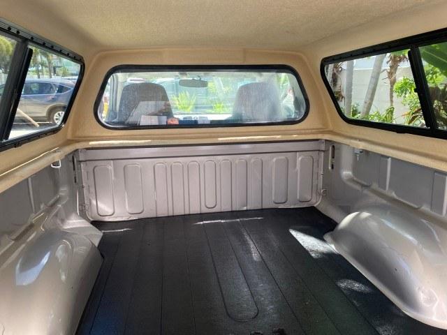 2004 Silver Birch Metallic /Medium Dark Pewter Chevrolet Colorado LS Z85 LOW MILES 37,582 4WD (1GCDT148448) with an 2.8L DOHC 4-Cyl MFI Engine engine, Automatic transmission, located at 4701 North Dixie Hwy, Pompano Beach, FL, 33064, (954) 422-2889, 26.240938, -80.123474 - OUR WEBPAGE FLORIDACARS1.COM HAS OVER 100 PHOTOS AND FREE CARFAX LINK 2004 Chevrolet Colorado LS Z85 Pickup 2.8L I4 F DOHC Gasoline 23 MPG Rear Wheel Drive w/ 4X4 Features 4WD/AWD ABS Brakes Air Conditioning AM/FM Stereo Automatic Transmission Bed Cover Cloth Seats 2004 Chevrolet Colorado LS Z85 Reg- Photo#96