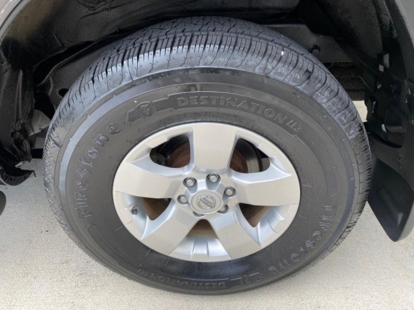 2009 Super Black /Steel Nissan Xterra 6 SPDLOW MILES 50,980 1 OWNER 4WD (5N1AN08W69C) with an 4.0L V6 Cylinder Engine engine, Manual transmission, located at 4701 North Dixie Hwy, Pompano Beach, FL, 33064, (954) 422-2889, 26.240938, -80.123474 - OUR WEBPAGE FLORIDACARS1.COM HAS OVER 100 PHOTOS AND FREE CARFAX LINK 2009 Nissan Xterra S 1 OWNER MANUAL TRANSMISSION 4 Door Wagon/Sport Utility 4.0L V6 F DOHC 24V Gasoline 20 MPG Rear Wheel Drive w/ 4X4 Features 4WD/AWD ABS Brakes Air Conditioning Alloy Wheels AM/FM Stereo Automatic Transmission A- Photo#84