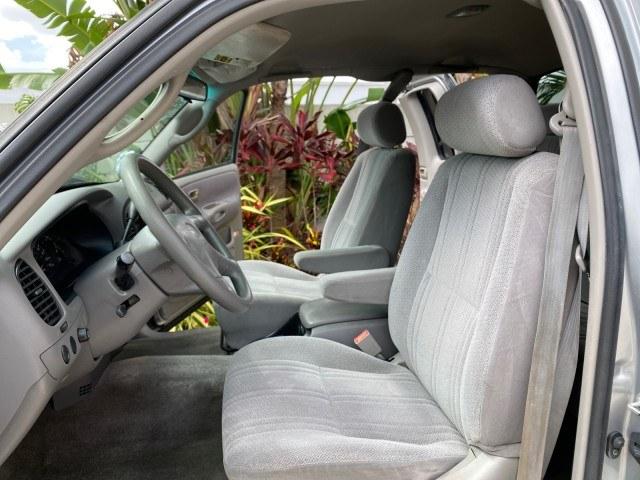 2002 Desert Sand Metallic /Gray Toyota Tundra SR5 LOW MILES 94,632 1 OWNER (5TBRN34102S) with an 3.4L DOHC EFI 24-Valve V6 Engine engine, Automatic transmission, located at 4701 North Dixie Hwy, Pompano Beach, FL, 33064, (954) 422-2889, 26.240938, -80.123474 - OUR WEBPAGE FLORIDACARS1.COM HAS OVER 100 PHOTOS AND FREE CARFAX LINK 2002 Toyota Tundra SR5 1 OWNER 4 Door Extended Cab Pickup 3.4L V6 F DOHC 24V Gasoline 16 MPG Rear Wheel Drive Features Air Conditioning AM/FM Stereo Automatic Transmission Bed Liner Cassette Player CD Audio Cloth Seats Cruise Cont- Photo#10