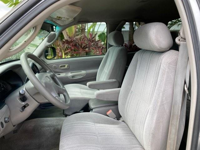 2002 Desert Sand Metallic /Gray Toyota Tundra SR5 LOW MILES 94,632 1 OWNER (5TBRN34102S) with an 3.4L DOHC EFI 24-Valve V6 Engine engine, Automatic transmission, located at 4701 North Dixie Hwy, Pompano Beach, FL, 33064, (954) 422-2889, 26.240938, -80.123474 - OUR WEBPAGE FLORIDACARS1.COM HAS OVER 100 PHOTOS AND FREE CARFAX LINK 2002 Toyota Tundra SR5 1 OWNER 4 Door Extended Cab Pickup 3.4L V6 F DOHC 24V Gasoline 16 MPG Rear Wheel Drive Features Air Conditioning AM/FM Stereo Automatic Transmission Bed Liner Cassette Player CD Audio Cloth Seats Cruise Cont- Photo#44