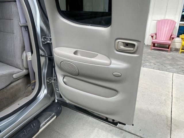 2002 Desert Sand Metallic /Gray Toyota Tundra SR5 LOW MILES 94,632 1 OWNER (5TBRN34102S) with an 3.4L DOHC EFI 24-Valve V6 Engine engine, Automatic transmission, located at 4701 North Dixie Hwy, Pompano Beach, FL, 33064, (954) 422-2889, 26.240938, -80.123474 - OUR WEBPAGE FLORIDACARS1.COM HAS OVER 100 PHOTOS AND FREE CARFAX LINK 2002 Toyota Tundra SR5 1 OWNER 4 Door Extended Cab Pickup 3.4L V6 F DOHC 24V Gasoline 16 MPG Rear Wheel Drive Features Air Conditioning AM/FM Stereo Automatic Transmission Bed Liner Cassette Player CD Audio Cloth Seats Cruise Cont- Photo#76