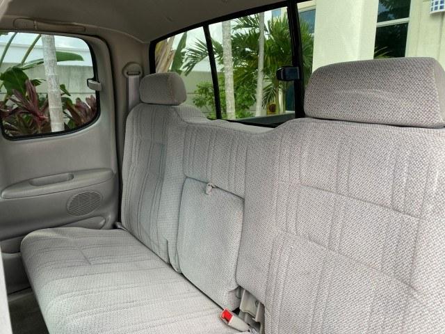 2002 Desert Sand Metallic /Gray Toyota Tundra SR5 LOW MILES 94,632 1 OWNER (5TBRN34102S) with an 3.4L DOHC EFI 24-Valve V6 Engine engine, Automatic transmission, located at 4701 North Dixie Hwy, Pompano Beach, FL, 33064, (954) 422-2889, 26.240938, -80.123474 - OUR WEBPAGE FLORIDACARS1.COM HAS OVER 100 PHOTOS AND FREE CARFAX LINK 2002 Toyota Tundra SR5 1 OWNER 4 Door Extended Cab Pickup 3.4L V6 F DOHC 24V Gasoline 16 MPG Rear Wheel Drive Features Air Conditioning AM/FM Stereo Automatic Transmission Bed Liner Cassette Player CD Audio Cloth Seats Cruise Cont- Photo#77