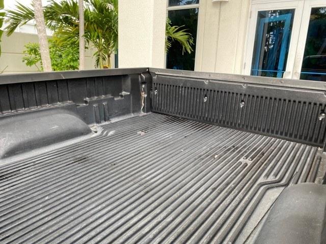 2002 Desert Sand Metallic /Gray Toyota Tundra SR5 LOW MILES 94,632 1 OWNER (5TBRN34102S) with an 3.4L DOHC EFI 24-Valve V6 Engine engine, Automatic transmission, located at 4701 North Dixie Hwy, Pompano Beach, FL, 33064, (954) 422-2889, 26.240938, -80.123474 - OUR WEBPAGE FLORIDACARS1.COM HAS OVER 100 PHOTOS AND FREE CARFAX LINK 2002 Toyota Tundra SR5 1 OWNER 4 Door Extended Cab Pickup 3.4L V6 F DOHC 24V Gasoline 16 MPG Rear Wheel Drive Features Air Conditioning AM/FM Stereo Automatic Transmission Bed Liner Cassette Player CD Audio Cloth Seats Cruise Cont- Photo#95