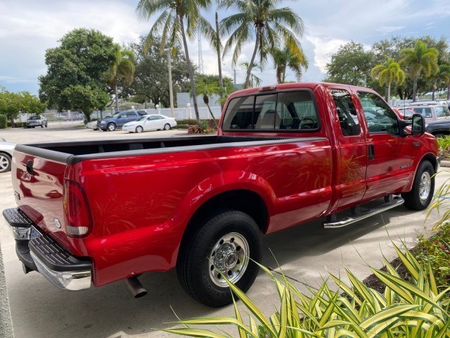2001 Red /Medium Graphite Ford Super Duty F-250 7.3 TURBO DIESEL XL 1 OWNER (3FTNX20F31M) with an 7.3L DI V8 Turbo-Diesel Power Stroke Engine engine, Automatic transmission, located at 4701 North Dixie Hwy, Pompano Beach, FL, 33064, (954) 422-2889, 26.240938, -80.123474 - OUR WEBPAGE FLORIDACARS1.COM HAS OVER 100 PHOTOS AND FREE CARFAX LINK 2001 Ford F-250 Super Duty Lariat 1 OWNER 4 Door Extended Cab Pickup 7.3L V8 F Diesel Rear Wheel Drive Features ABS Brakes Air Conditioning Alloy Wheels AM/FM Stereo Automatic Transmission CD Audio Cruise Control Cloth Seats Overh- Photo#7