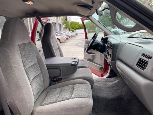 2001 Red /Medium Graphite Ford Super Duty F-250 7.3 TURBO DIESEL XL 1 OWNER (3FTNX20F31M) with an 7.3L DI V8 Turbo-Diesel Power Stroke Engine engine, Automatic transmission, located at 4701 North Dixie Hwy, Pompano Beach, FL, 33064, (954) 422-2889, 26.240938, -80.123474 - OUR WEBPAGE FLORIDACARS1.COM HAS OVER 100 PHOTOS AND FREE CARFAX LINK 2001 Ford F-250 Super Duty Lariat 1 OWNER 4 Door Extended Cab Pickup 7.3L V8 F Diesel Rear Wheel Drive Features ABS Brakes Air Conditioning Alloy Wheels AM/FM Stereo Automatic Transmission CD Audio Cruise Control Cloth Seats Overh- Photo#12