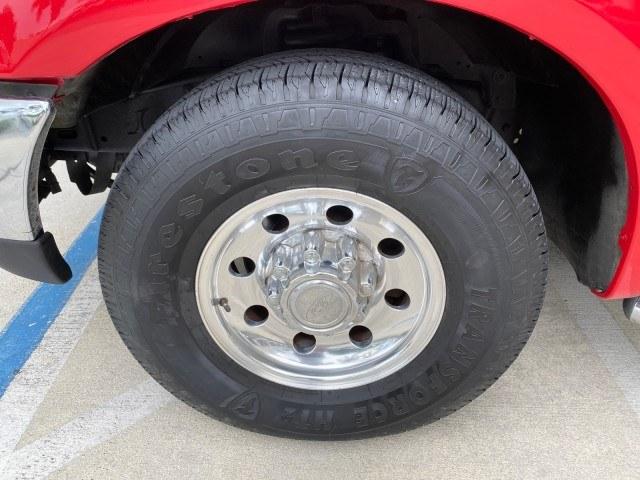 2001 Red /Medium Graphite Ford Super Duty F-250 7.3 TURBO DIESEL XL 1 OWNER (3FTNX20F31M) with an 7.3L DI V8 Turbo-Diesel Power Stroke Engine engine, Automatic transmission, located at 4701 North Dixie Hwy, Pompano Beach, FL, 33064, (954) 422-2889, 26.240938, -80.123474 - OUR WEBPAGE FLORIDACARS1.COM HAS OVER 100 PHOTOS AND FREE CARFAX LINK 2001 Ford F-250 Super Duty Lariat 1 OWNER 4 Door Extended Cab Pickup 7.3L V8 F Diesel Rear Wheel Drive Features ABS Brakes Air Conditioning Alloy Wheels AM/FM Stereo Automatic Transmission CD Audio Cruise Control Cloth Seats Overh- Photo#19
