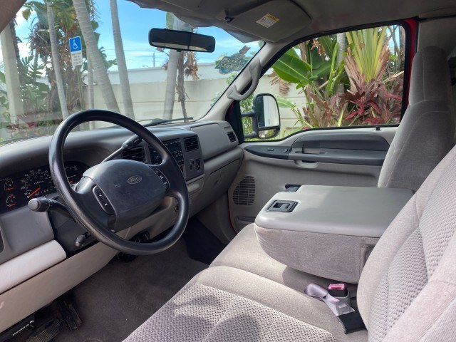 2001 Red /Medium Graphite Ford Super Duty F-250 7.3 TURBO DIESEL XL 1 OWNER (3FTNX20F31M) with an 7.3L DI V8 Turbo-Diesel Power Stroke Engine engine, Automatic transmission, located at 4701 North Dixie Hwy, Pompano Beach, FL, 33064, (954) 422-2889, 26.240938, -80.123474 - OUR WEBPAGE FLORIDACARS1.COM HAS OVER 100 PHOTOS AND FREE CARFAX LINK 2001 Ford F-250 Super Duty Lariat 1 OWNER 4 Door Extended Cab Pickup 7.3L V8 F Diesel Rear Wheel Drive Features ABS Brakes Air Conditioning Alloy Wheels AM/FM Stereo Automatic Transmission CD Audio Cruise Control Cloth Seats Overh- Photo#45