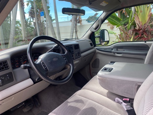 2001 Red /Medium Graphite Ford Super Duty F-250 7.3 TURBO DIESEL XL 1 OWNER (3FTNX20F31M) with an 7.3L DI V8 Turbo-Diesel Power Stroke Engine engine, Automatic transmission, located at 4701 North Dixie Hwy, Pompano Beach, FL, 33064, (954) 422-2889, 26.240938, -80.123474 - OUR WEBPAGE FLORIDACARS1.COM HAS OVER 100 PHOTOS AND FREE CARFAX LINK 2001 Ford F-250 Super Duty Lariat 1 OWNER 4 Door Extended Cab Pickup 7.3L V8 F Diesel Rear Wheel Drive Features ABS Brakes Air Conditioning Alloy Wheels AM/FM Stereo Automatic Transmission CD Audio Cruise Control Cloth Seats Overh- Photo#46