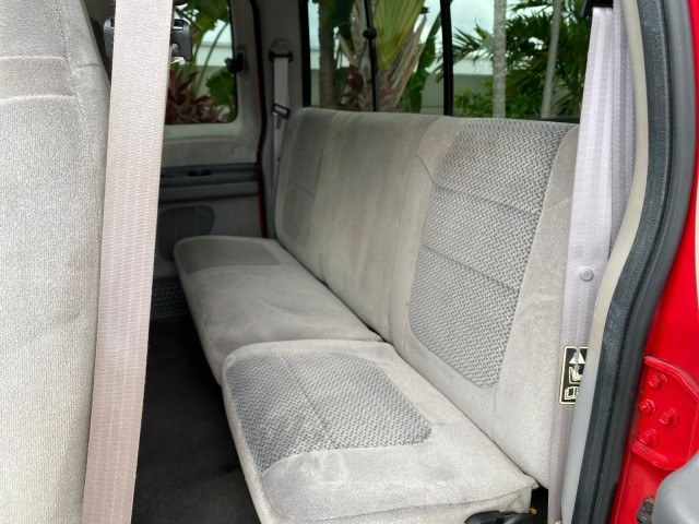 2001 Red /Medium Graphite Ford Super Duty F-250 7.3 TURBO DIESEL XL 1 OWNER (3FTNX20F31M) with an 7.3L DI V8 Turbo-Diesel Power Stroke Engine engine, Automatic transmission, located at 4701 North Dixie Hwy, Pompano Beach, FL, 33064, (954) 422-2889, 26.240938, -80.123474 - OUR WEBPAGE FLORIDACARS1.COM HAS OVER 100 PHOTOS AND FREE CARFAX LINK 2001 Ford F-250 Super Duty Lariat 1 OWNER 4 Door Extended Cab Pickup 7.3L V8 F Diesel Rear Wheel Drive Features ABS Brakes Air Conditioning Alloy Wheels AM/FM Stereo Automatic Transmission CD Audio Cruise Control Cloth Seats Overh- Photo#72