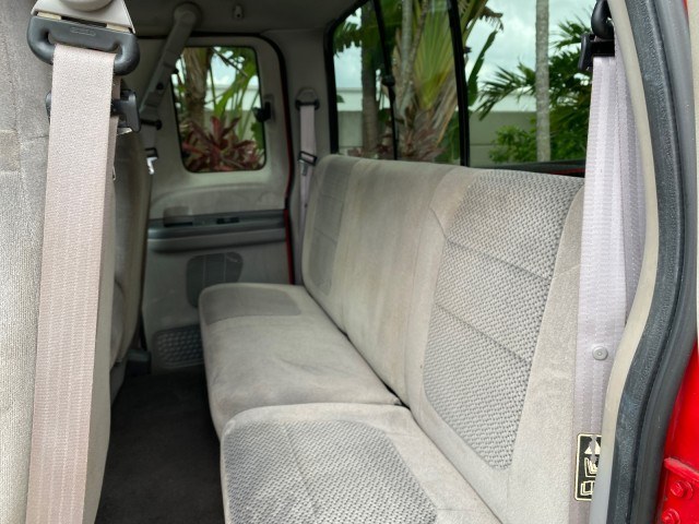 2001 Red /Medium Graphite Ford Super Duty F-250 7.3 TURBO DIESEL XL 1 OWNER (3FTNX20F31M) with an 7.3L DI V8 Turbo-Diesel Power Stroke Engine engine, Automatic transmission, located at 4701 North Dixie Hwy, Pompano Beach, FL, 33064, (954) 422-2889, 26.240938, -80.123474 - OUR WEBPAGE FLORIDACARS1.COM HAS OVER 100 PHOTOS AND FREE CARFAX LINK 2001 Ford F-250 Super Duty Lariat 1 OWNER 4 Door Extended Cab Pickup 7.3L V8 F Diesel Rear Wheel Drive Features ABS Brakes Air Conditioning Alloy Wheels AM/FM Stereo Automatic Transmission CD Audio Cruise Control Cloth Seats Overh- Photo#73