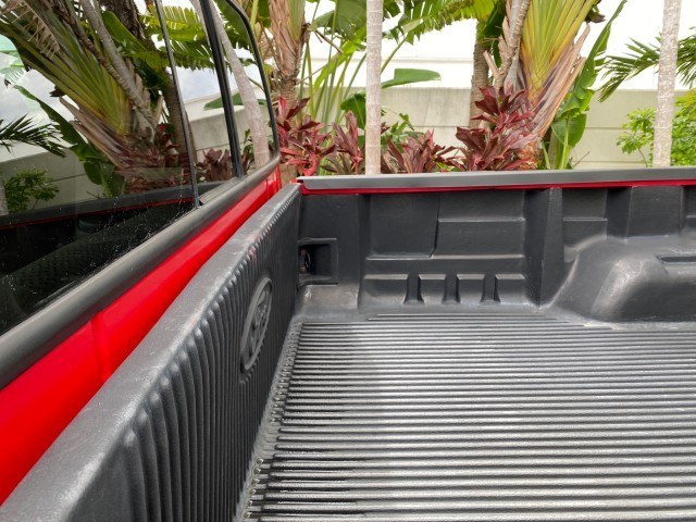 2001 Red /Medium Graphite Ford Super Duty F-250 7.3 TURBO DIESEL XL 1 OWNER (3FTNX20F31M) with an 7.3L DI V8 Turbo-Diesel Power Stroke Engine engine, Automatic transmission, located at 4701 North Dixie Hwy, Pompano Beach, FL, 33064, (954) 422-2889, 26.240938, -80.123474 - OUR WEBPAGE FLORIDACARS1.COM HAS OVER 100 PHOTOS AND FREE CARFAX LINK 2001 Ford F-250 Super Duty Lariat 1 OWNER 4 Door Extended Cab Pickup 7.3L V8 F Diesel Rear Wheel Drive Features ABS Brakes Air Conditioning Alloy Wheels AM/FM Stereo Automatic Transmission CD Audio Cruise Control Cloth Seats Overh- Photo#82